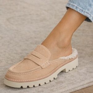 NWOB Women's Donald Pliner Hillie Calf Suede Slip on Mules Clogs Loafers Size 10